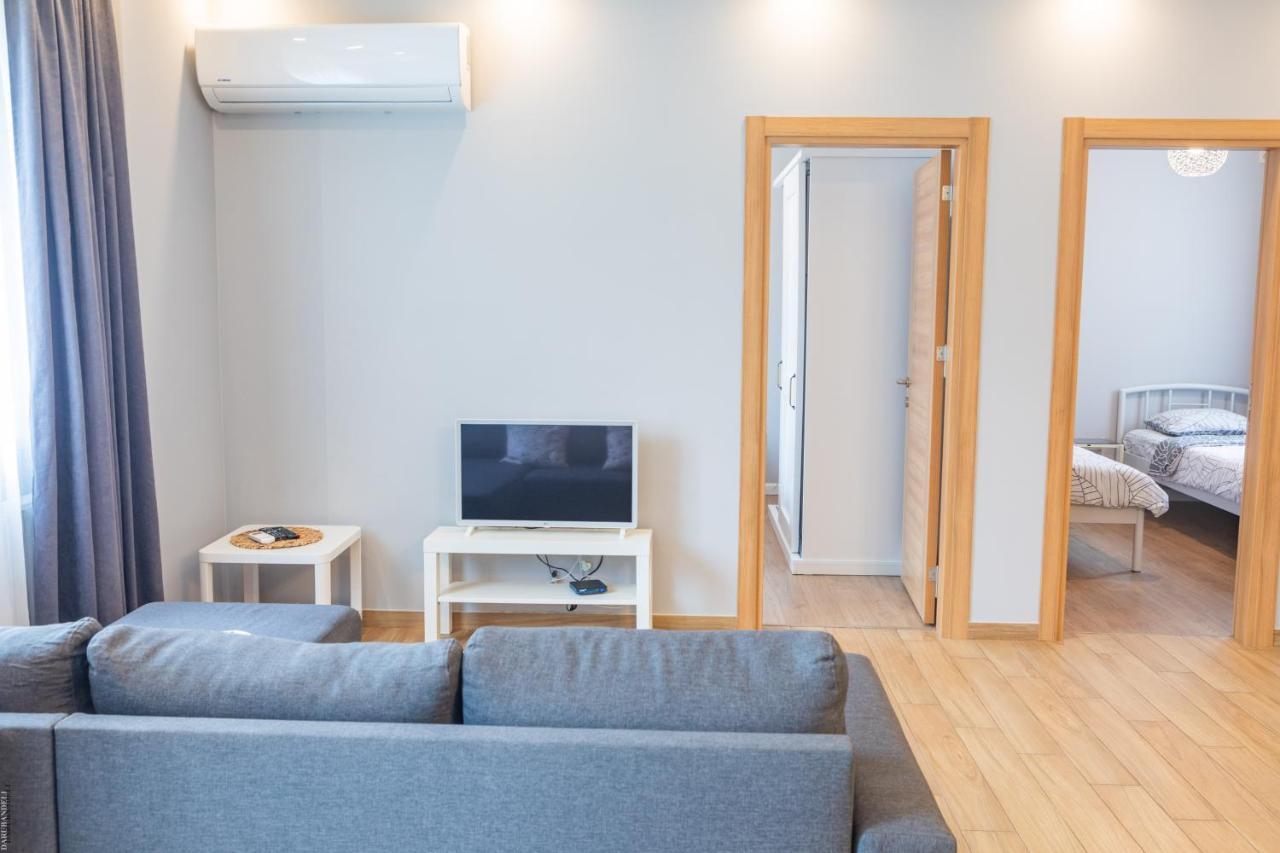Apartment By The Sheraton バトゥーミ エクステリア 写真